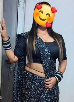 Independent house wife - puta in New Delhi Photo 17 of 18