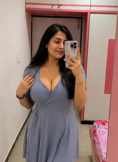 Pooja - escort in Bangalore Photo 2 of 6
