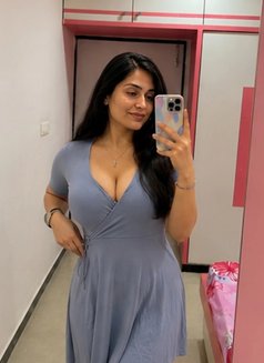 Pooja - escort in Bangalore Photo 4 of 6