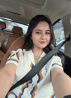 Pooja - escort in Candolim, Goa Photo 2 of 5