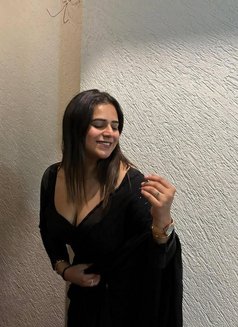 Pooja - escort in Kolkata Photo 4 of 7