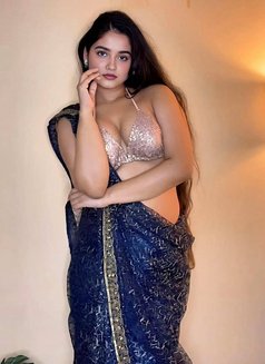 Pooja - escort in Mumbai Photo 1 of 3