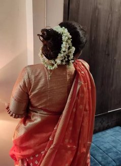 Rashmi bhabhi - escort in Mumbai Photo 2 of 2