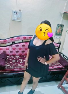 Pooja - escort in New Delhi Photo 1 of 4