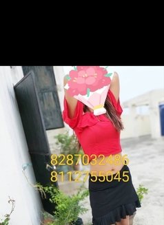 Pooja - escort in Noida Photo 2 of 3