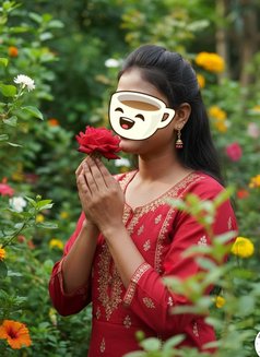 Pooja - puta in Pune Photo 3 of 3