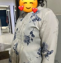 Pooja - puta in Pune