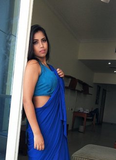 Pooja Indian Model - escort in Ajmān Photo 6 of 8