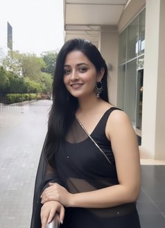 Pooja Madam - escort in Ahmedabad Photo 1 of 1