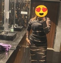 Pooja meet or webcam - puta in Navi Mumbai
