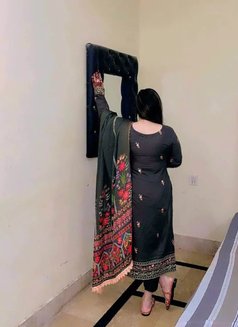 Pooja Mistress Here - dominatrix in Mahabalipuram Photo 7 of 9