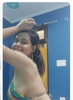 ꧁ Pooja real meet and cam service - escort in Hyderabad Photo 1 of 1