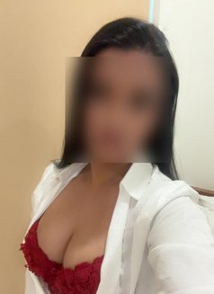 Pooja Real Meet/cam - puta in Jaipur Photo 3 of 8