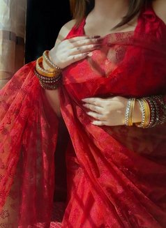 Pooja Real (Meet Cam Show) in goa - escort in Candolim, Goa Photo 2 of 5