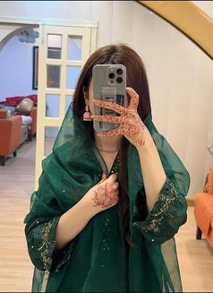 Pooja Roy - escort in Ahmedabad Photo 1 of 2