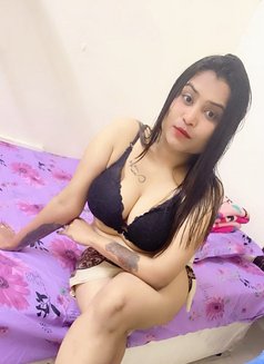 Pooja Roy - escort in Doha Photo 4 of 5