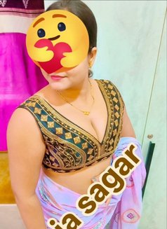 Pooja Sagar - puta in Pune Photo 15 of 18