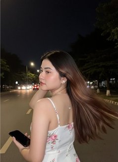 Pooja Sharma Independent Girl - puta in New Delhi Photo 1 of 4
