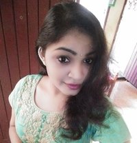 Pooja Singh - puta in Chennai