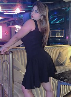 Pooja Singh - escort in Abu Dhabi Photo 2 of 4