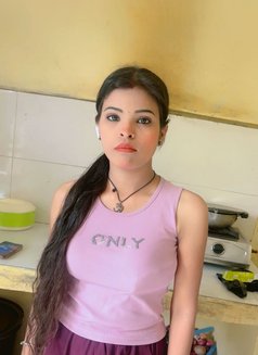 Pooja Singh - puta in Bangalore Photo 2 of 4