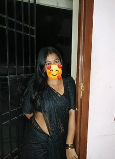 Pooja Tamil Girl Cute Girl - puta in Chennai Photo 2 of 5