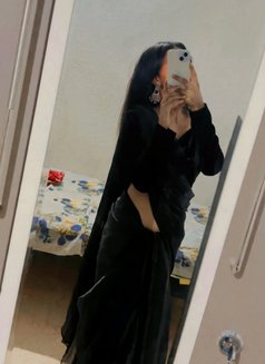 Pooja496 - dominatrix in Kolkata Photo 7 of 19