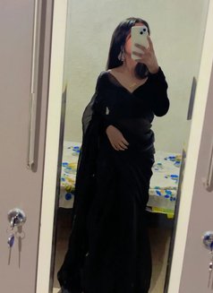 Pooja496 - dominatrix in Kolkata Photo 9 of 19