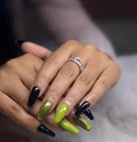 Pooja cam service available - escort in Colombo