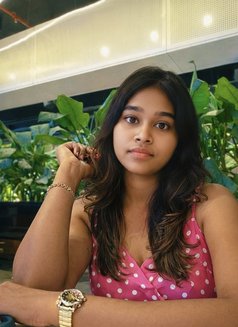 Pooma - Masajista in Chennai Photo 4 of 5