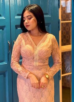 ꧁༒Poonam🦋(escorts Service )༒24 - puta in Surat Photo 2 of 3