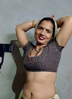 Poonam - escort in Chennai Photo 1 of 4