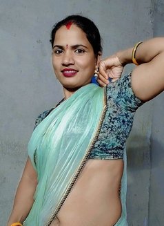 Poonam - escort in Chennai Photo 2 of 4