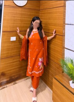 Poonam Joshi Escort Service 24 Hours - escort in Noida Photo 2 of 3