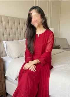 Poonam Joshi Escort Service 24 Hours - puta in Thiruvananthapuram Photo 2 of 3