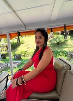 Poonam Sigh - escort agency in New Delhi Photo 5 of 5