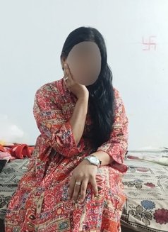 Poonam Webcam, Sex Chat & Real meet - puta in Hyderabad Photo 1 of 2