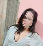 Poorvi Kapoor cam girl. - puta in Mumbai Photo 2 of 3