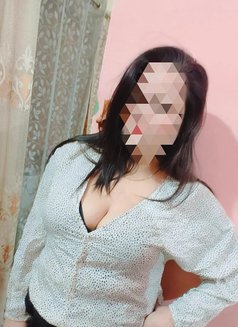 Poorvi Kapoor cam girl. - escort in Mumbai Photo 2 of 3