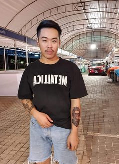Pop - Acompañantes masculino in Pattaya Photo 2 of 5