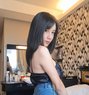 Poppy - Acompañante transexual in Tokyo Photo 1 of 3