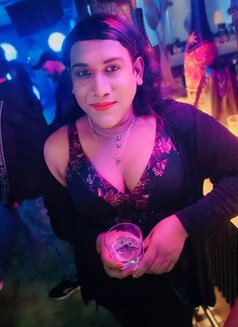 PORN QUEEN SILUKKU MAAMI - Transsexual escort in Chennai Photo 14 of 16