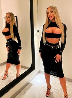 Porn Star Amanda - escort in Dubai Photo 16 of 18
