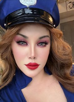 Porn Star Ibrata - Transsexual escort in Roissy-en-France Photo 16 of 21