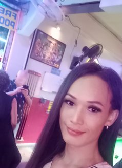 Possy - Transsexual escort in Phuket Photo 1 of 2