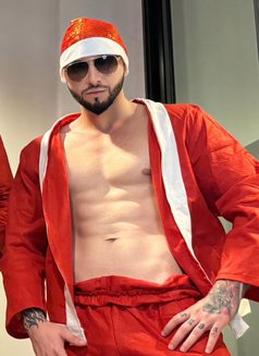 Pornactor BWC - Male escort in Hong Kong Photo 11 of 17
