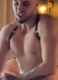 Pornactor BWC - Male escort in Hong Kong Photo 16 of 17