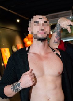 Pornactor BWC - Male escort in Ho Chi Minh City Photo 3 of 4