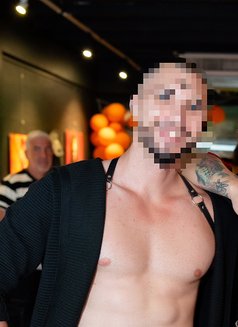 Pornactor BWC - Male escort in Ho Chi Minh City Photo 4 of 4