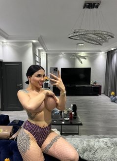 Pornstar Afet 24 cm şişli - Transsexual escort in İstanbul Photo 25 of 26